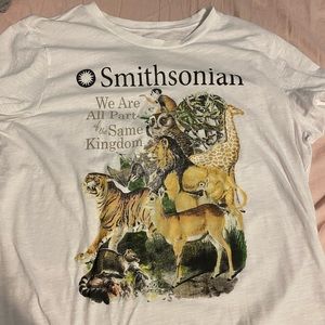 Smithsonian animal tee shirt